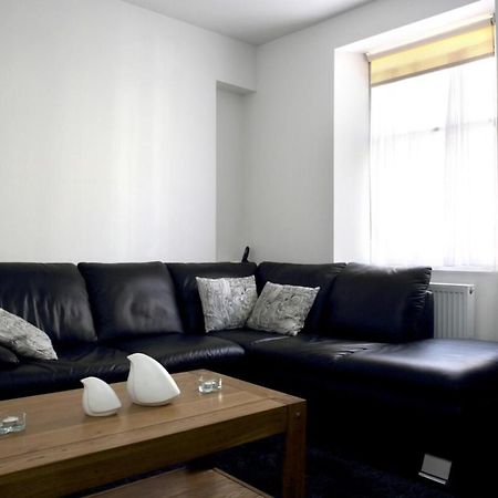 Central Apartment For The Fringe Edinburgh Exterior photo